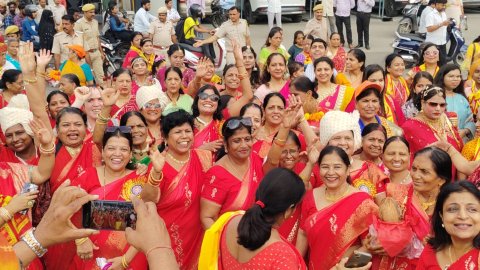 अग्रसेन जयंती पर शहर में निकली अग्रसेन महाराज की भव्य शोभायात्रा, 