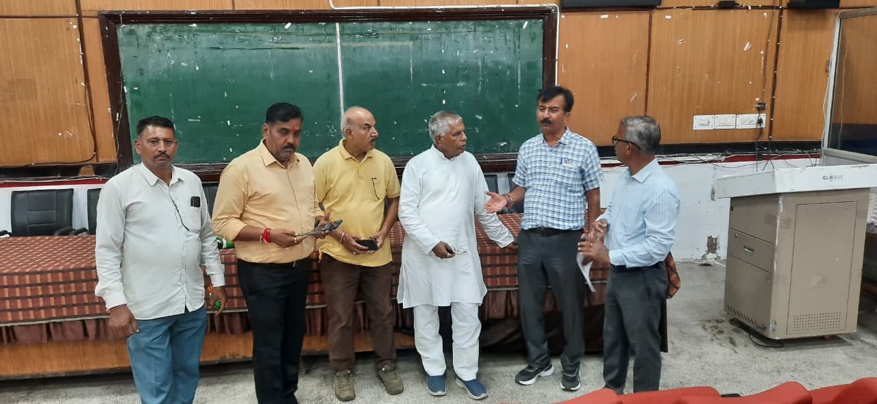 गांधी दर्शन कार्यशाला की तैयारियों का लिया जायजा