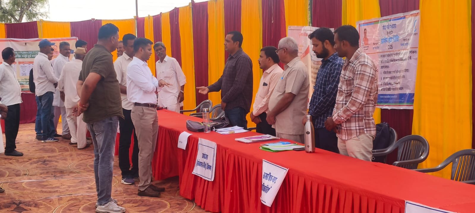 जिला कलक्टर ने किया धउवा ग्रामीण सेवा शिविर का अवलोकन