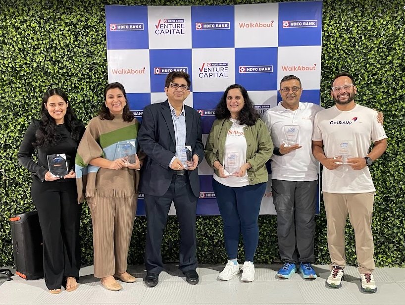 एचडीएफसी बैंक सक्रिय आयु वर्ग के लोगों के लिए सामुदायिक मंच 'वॉकअबाउट' को फंडिंग करेगा