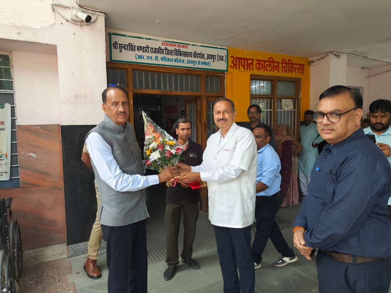 सेवा भाव से काम करने पर मिलती है दुआ - जस्टिस झाला