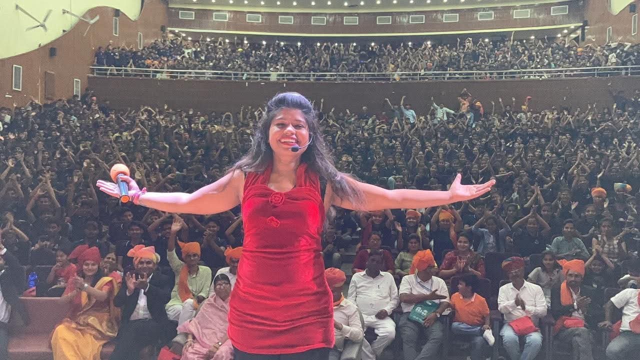 भीलवाड़ा में आज इतिहास रचने जा रही जादूगर आंचल, 121 ताले बांधकर आग से निकलेगी जिंदा बाहर