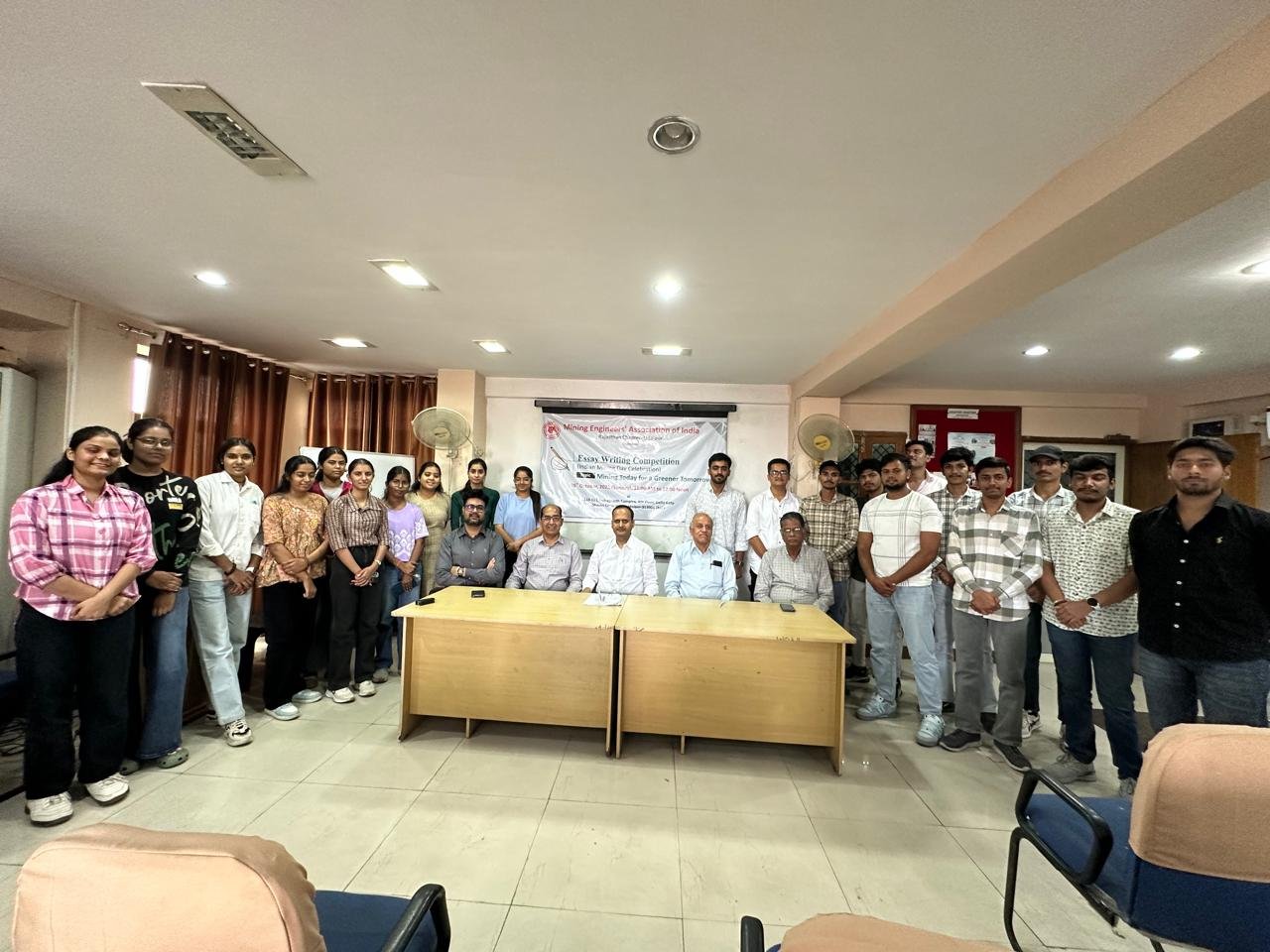 ####Essay Competition Held on the Occasion of Mining Day