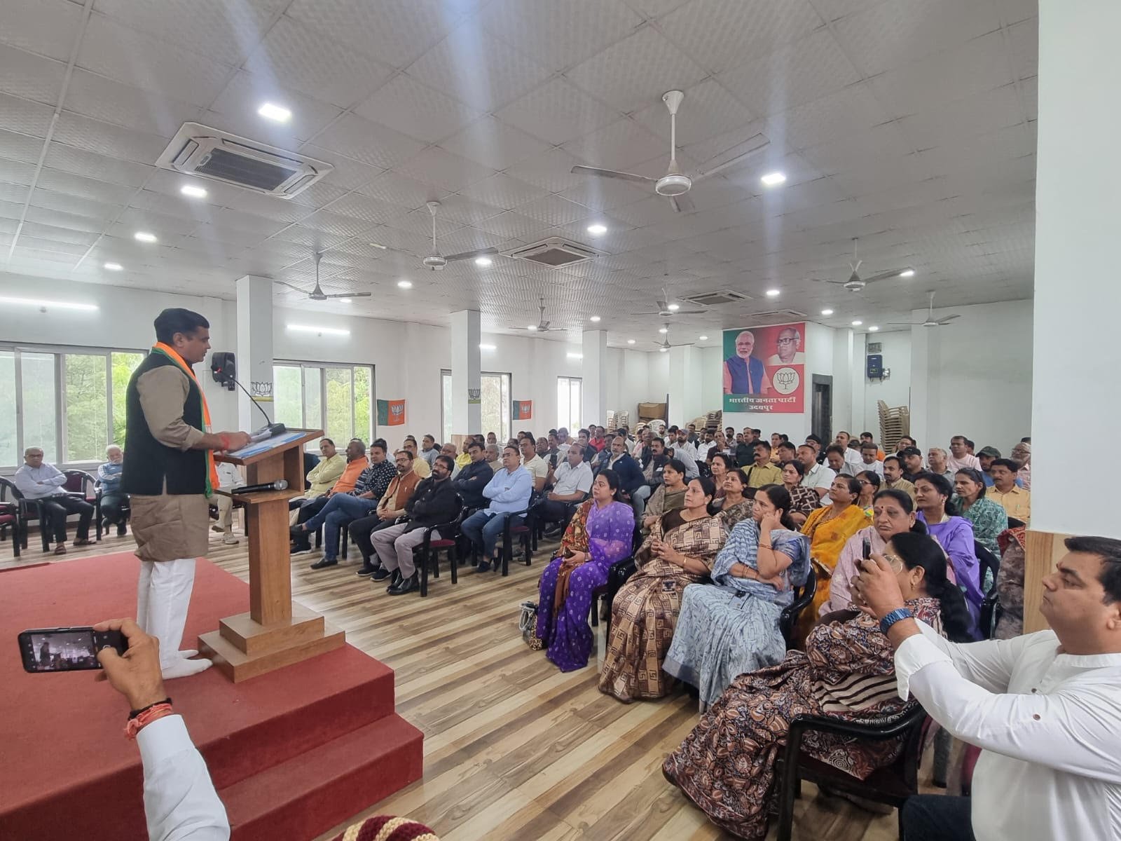 स्व. भानु कुमार शास्त्री व स्व. किरण माहेश्वरी जी की जयंती पर पुष्पांजलि एवं संगोष्ठी कार्यक्रम सम्पन्न