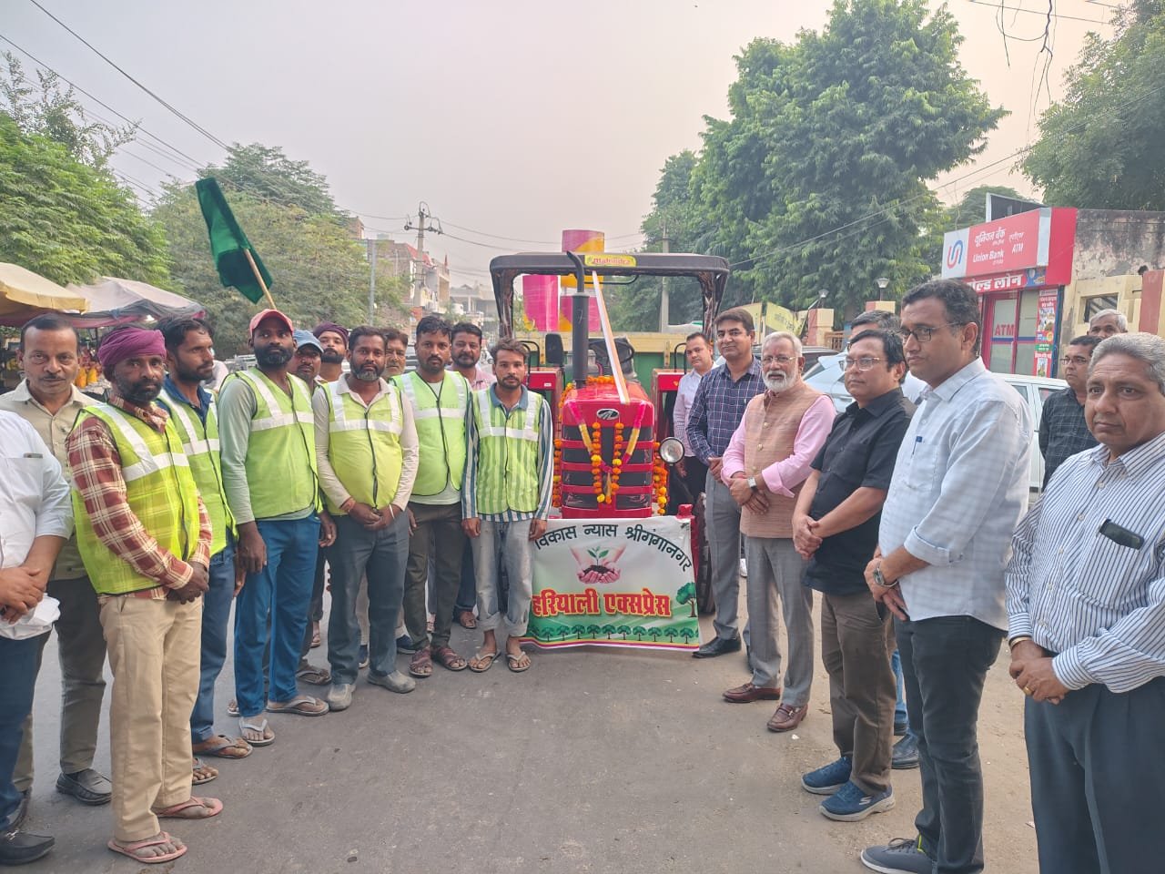 विधायक श्री बिहाणी ने किया नगर विकास न्यास के पौधा रोपण वाहन का शुभारम्भ