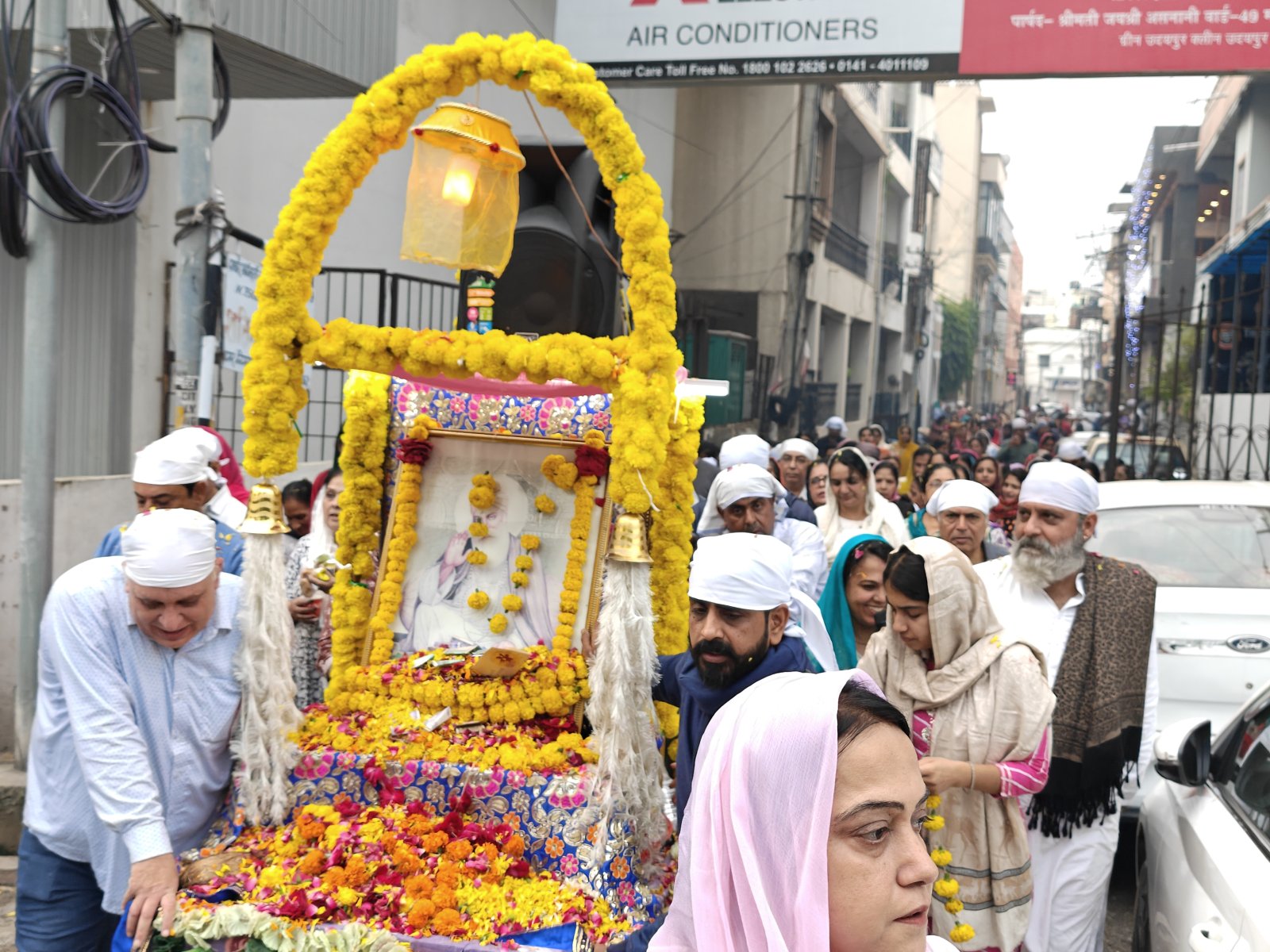 शक्तिनगर में प्रभात फेरी निकली व 5 को गुरु लंगर प्रसाद होगा