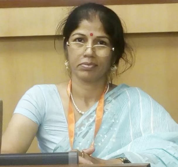आत्मबोध से विश्व बोध डॉ. अपर्णा पाण्डेय, कोटा,राजस्थान