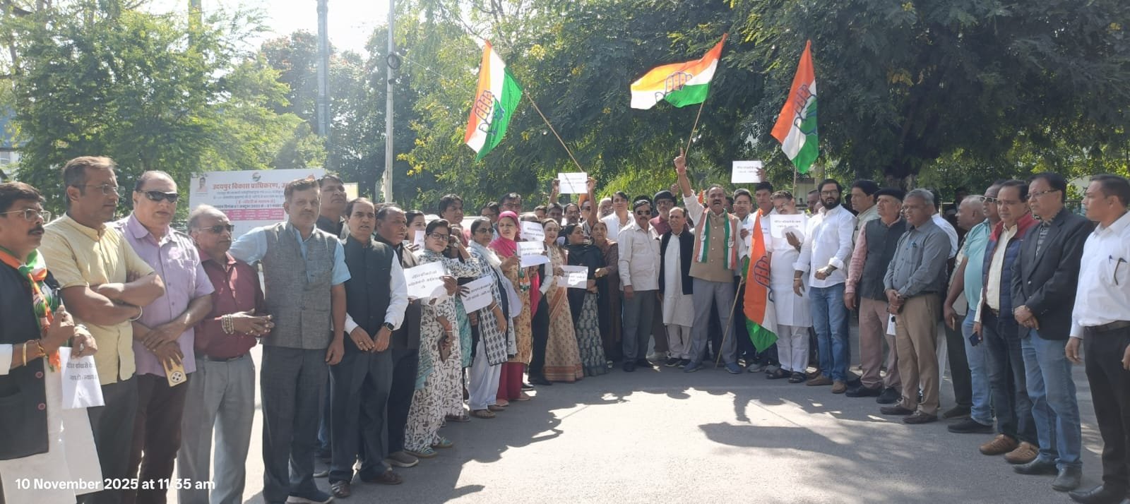 यूडीए कार्रवाई के खिलाफ कांग्रेस का जोरदार विरोध प्रदर्शन