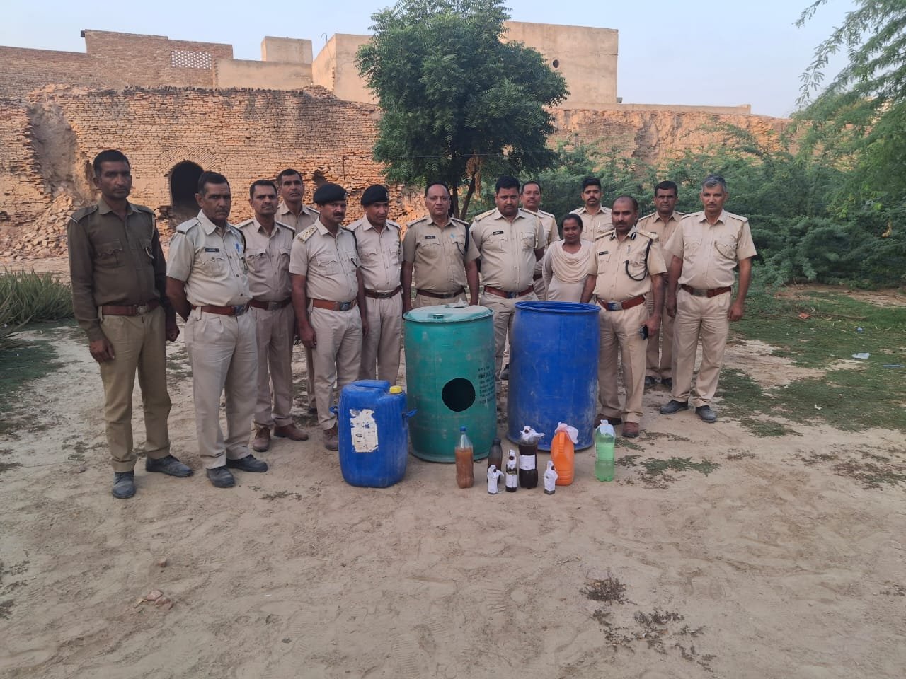 आबकारी विभाग का विशेष अभियान प्रदेश में अवैध मदिरा पर प्रभावी कार्रवाई जारी
