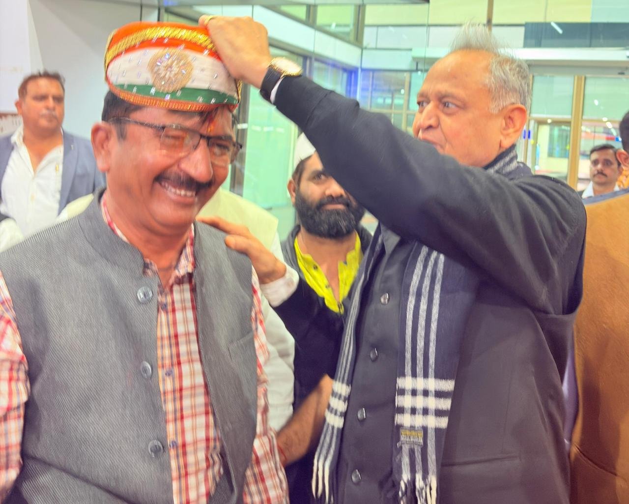 Former Chief Minister Ashok Gehlot Visits Udaipur, Meets Senior Leaders and Party Workers