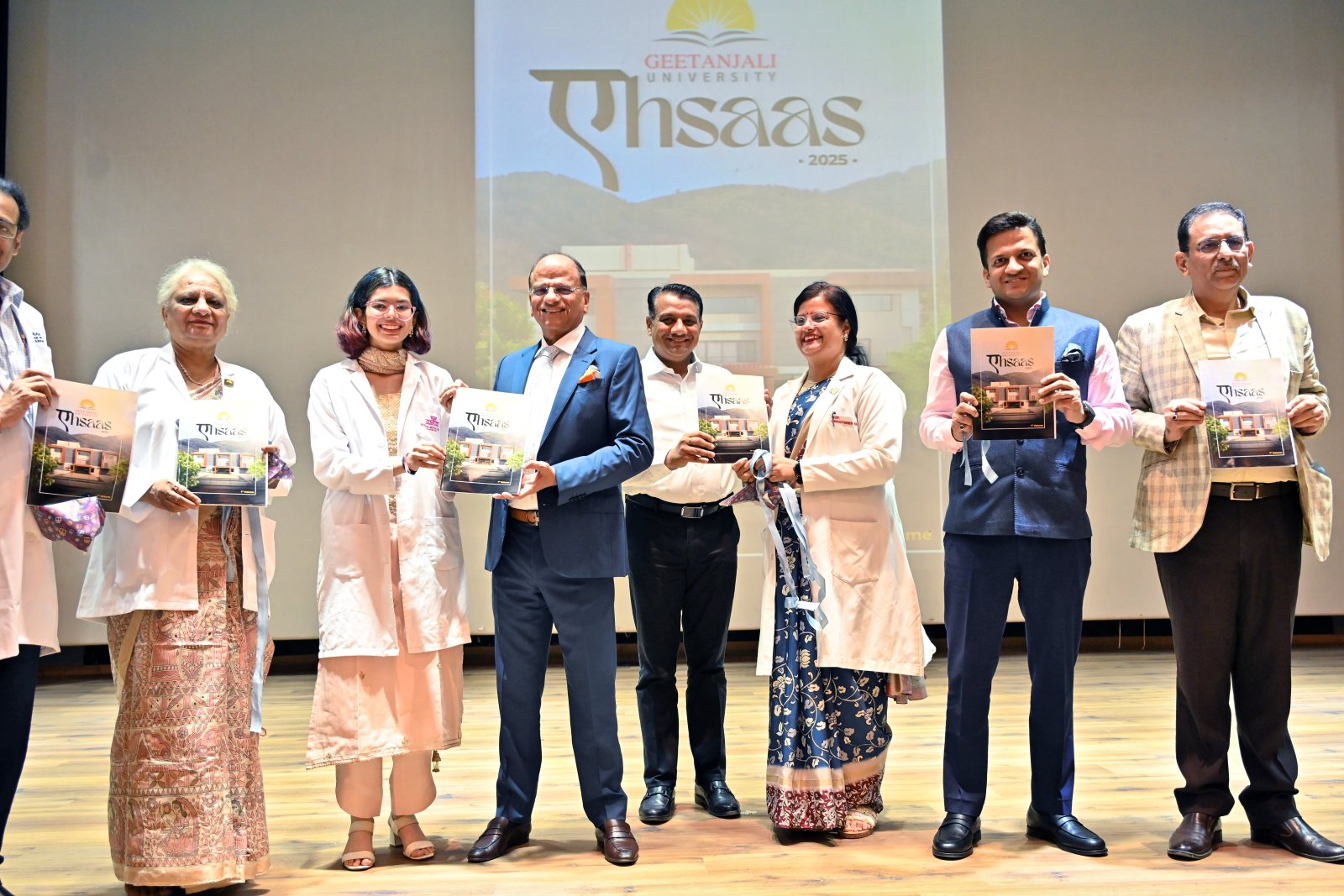 गीतांजली यूनिवर्सिटी में एमबीबीएस प्रथम प्रोफेशनल बैच 2025 का ओरिएंटेशन कार्यक्रम संपन्न