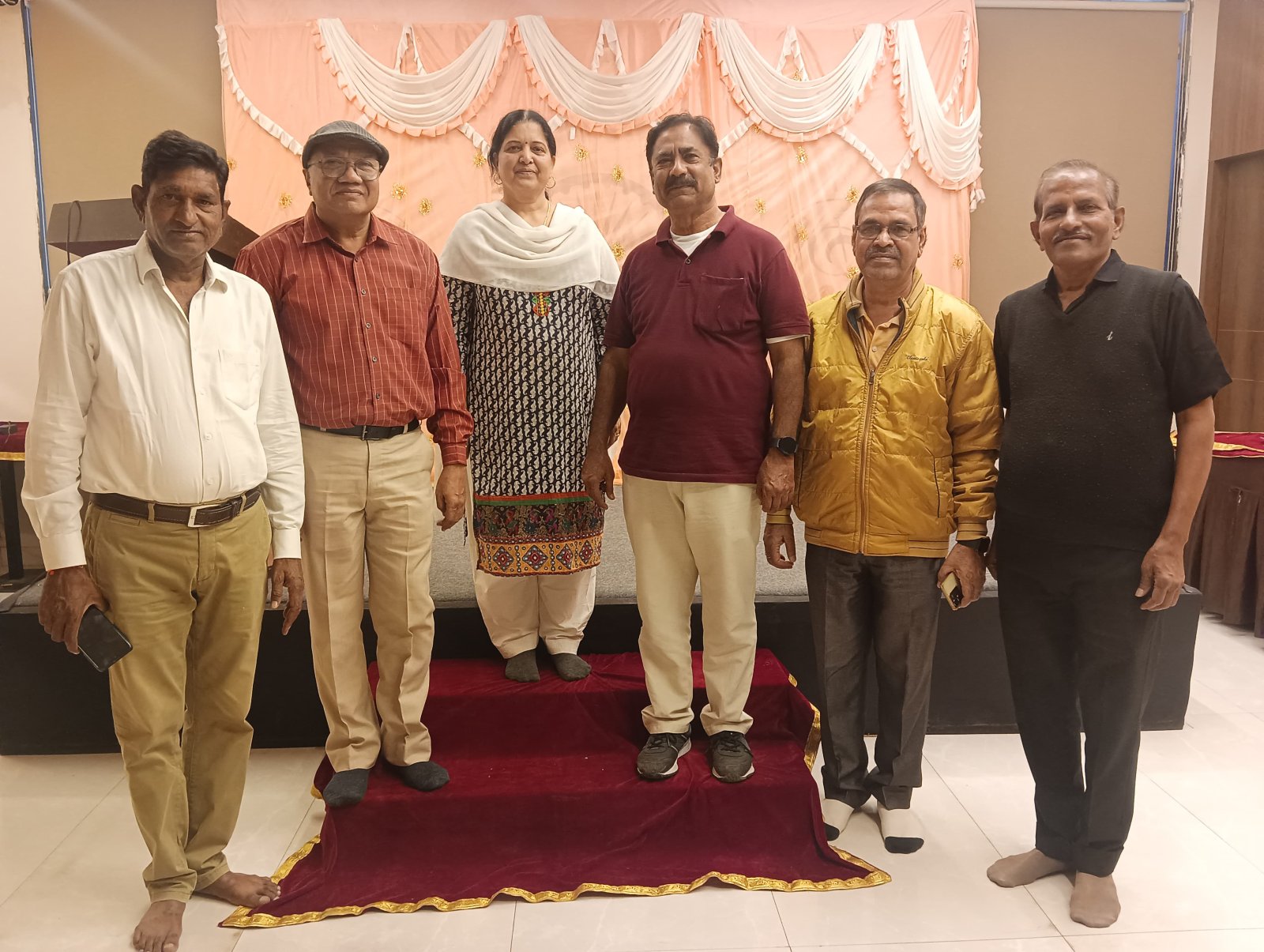 वरिष्ठ सुरों की मंडली की सुरमई दोपहर प्रभुजनों के साथ  रविवार 16 नवम्बर दोपहर 3 से 5