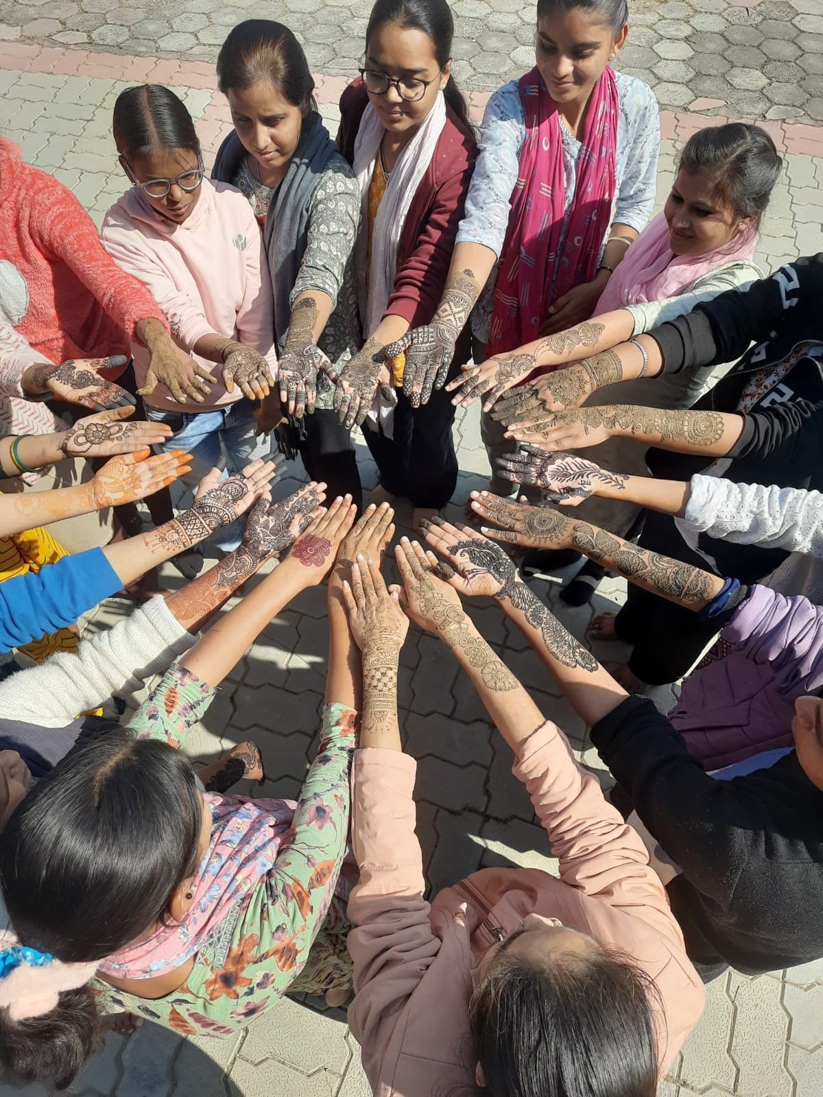 समाजापयोगी उत्पादक कार्य एवं समाज सेवा शिविर प्रारम्भ