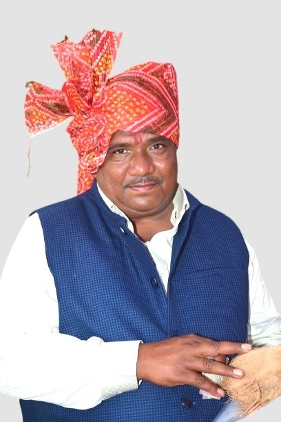 समाजसेवी,रक्तदाता,पिता की मृत्यु के बाद परिजनों ने कराया नेत्रदान