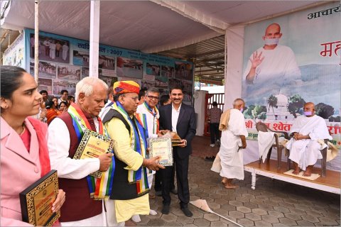 बिना ज्ञान के जीवन अन्धकारमयी होता है : आचार्य महाश्रमण