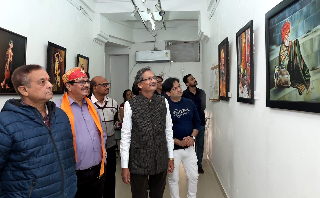 रंग, प्रकाश और चेतना की यात्रा प्रदर्शनी बागौर की हवेली में शुरू