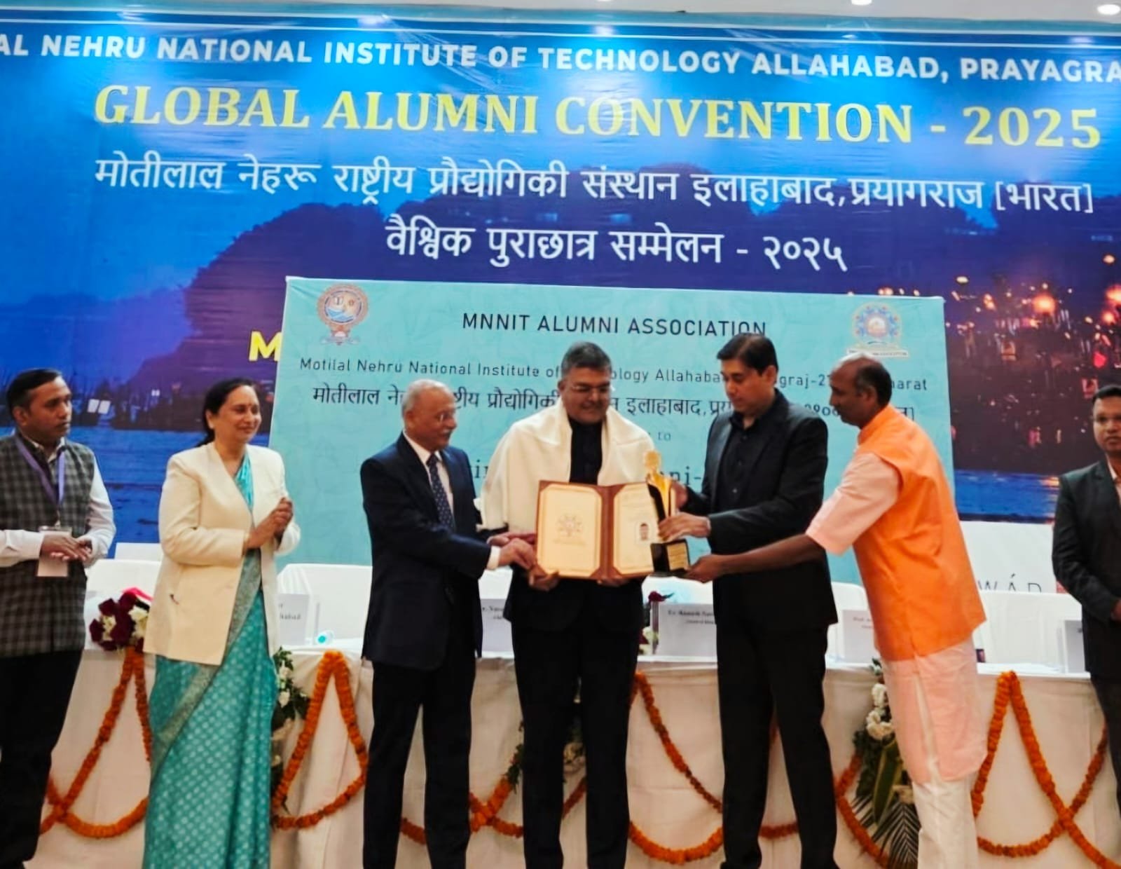 उत्तर पश्चिम रेलवे के महाप्रबंधक श्री अमिताभ ‘‘डिस्टिंगुइश्ड एलुमनी अवार्ड’’ से सम्मानित