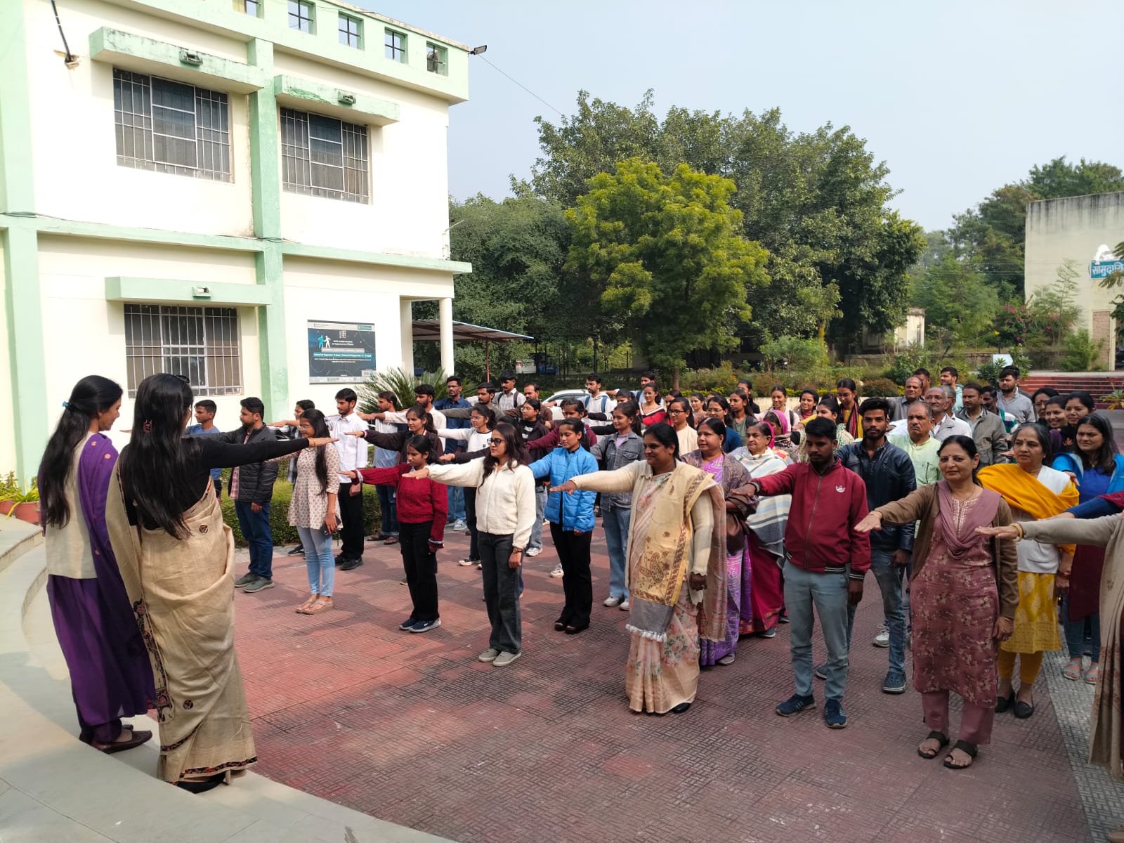 सामुदायिक एवं व्यावहारिक विज्ञान महाविद्यालय ने "मेरा संविधान-मेरा स्वाभिमान" के अंतर्गत संविधान दिवस मनाया