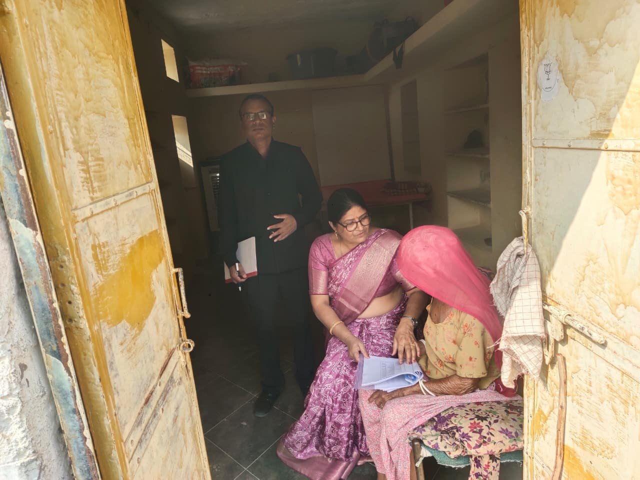 विशेष गहन पुनरीक्षण (एसआईआर)-2026 के तहत जैसलमेर में व्यापक निरीक्षण और जागरूकता गतिविधियाँ