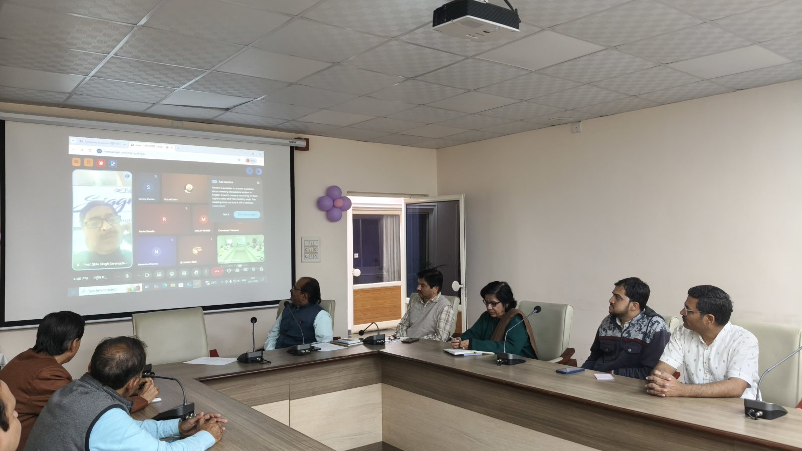 युवाओं के लिए जीवन-मार्गदर्शक है गीता : कुलपति प्रो. सारंगदेवोत