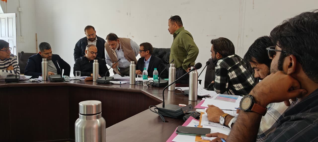 मुख्य अभियंता ने ली समीक्षा बैठक