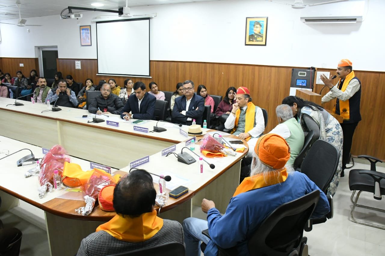 निश्चय से आगे बढ़े एवं विफलता की परवाह न करें - योगन्द्र सिंह राठौड़, उप महानिरीक्षक, सीमा सुरक्षा बल, भुज (गुजरात)