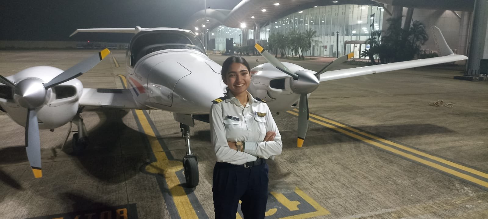 उदयपुर की सुश्री लवी जैन ने दिगम्बर जैन समाज की प्रथम महिला पायलट बननें का गौरव हासिल किया