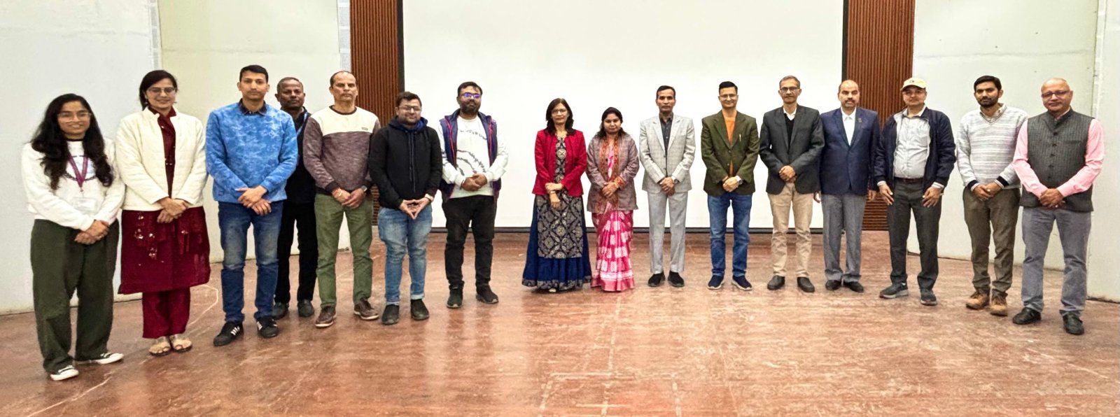 क्षेत्रीय रेल प्रशिक्षण संस्थान में पुस्तक समीक्षा प्रतियोगिता का सफल आयोजन 