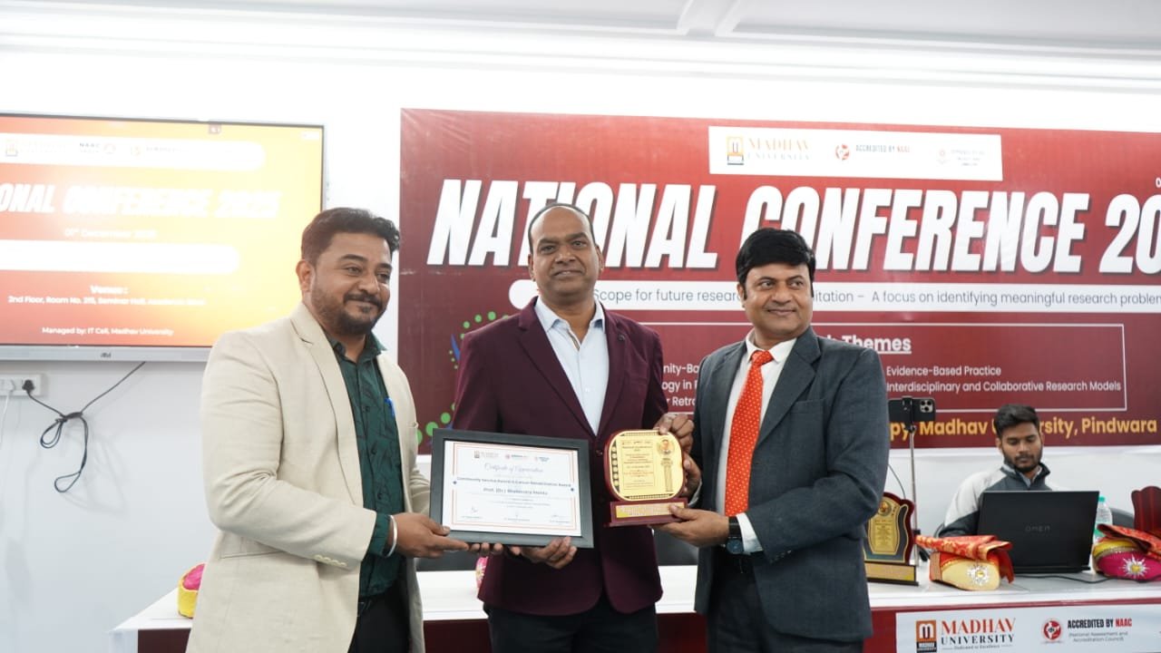 Dr. Shailendra Mehta Honoured with Social Service Award