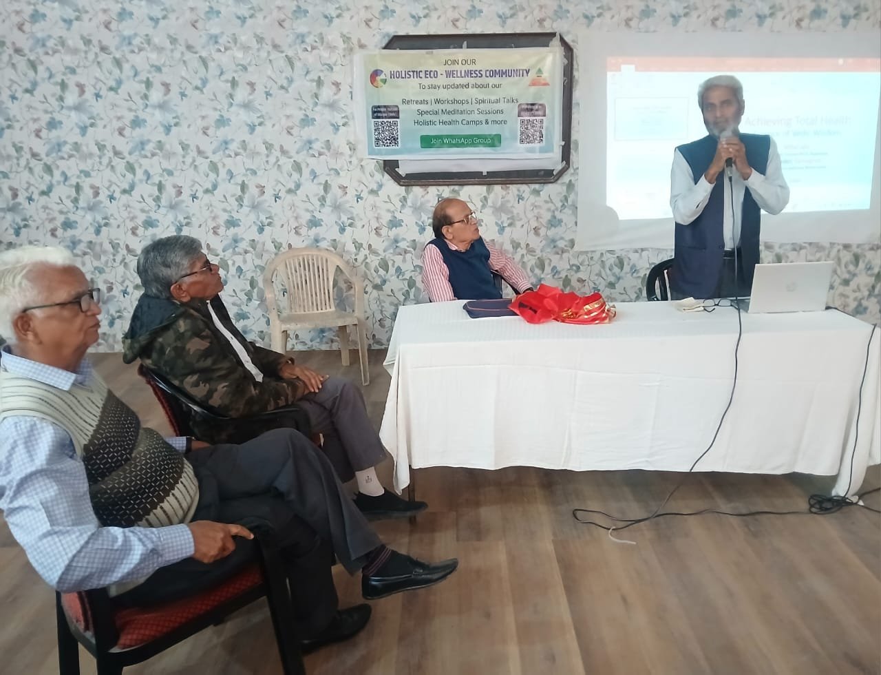 वैदिक विज्ञान, साहित्य व वैवाहिक गीतों से संवरा मुस्कान क्लब का साप्ताहिक विशेष कार्यक्रम