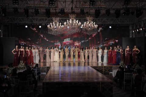 ####Grace, Grit and Glory: Anjali Gorang Kothari Crowned Marvelous Mrs India Season 3
