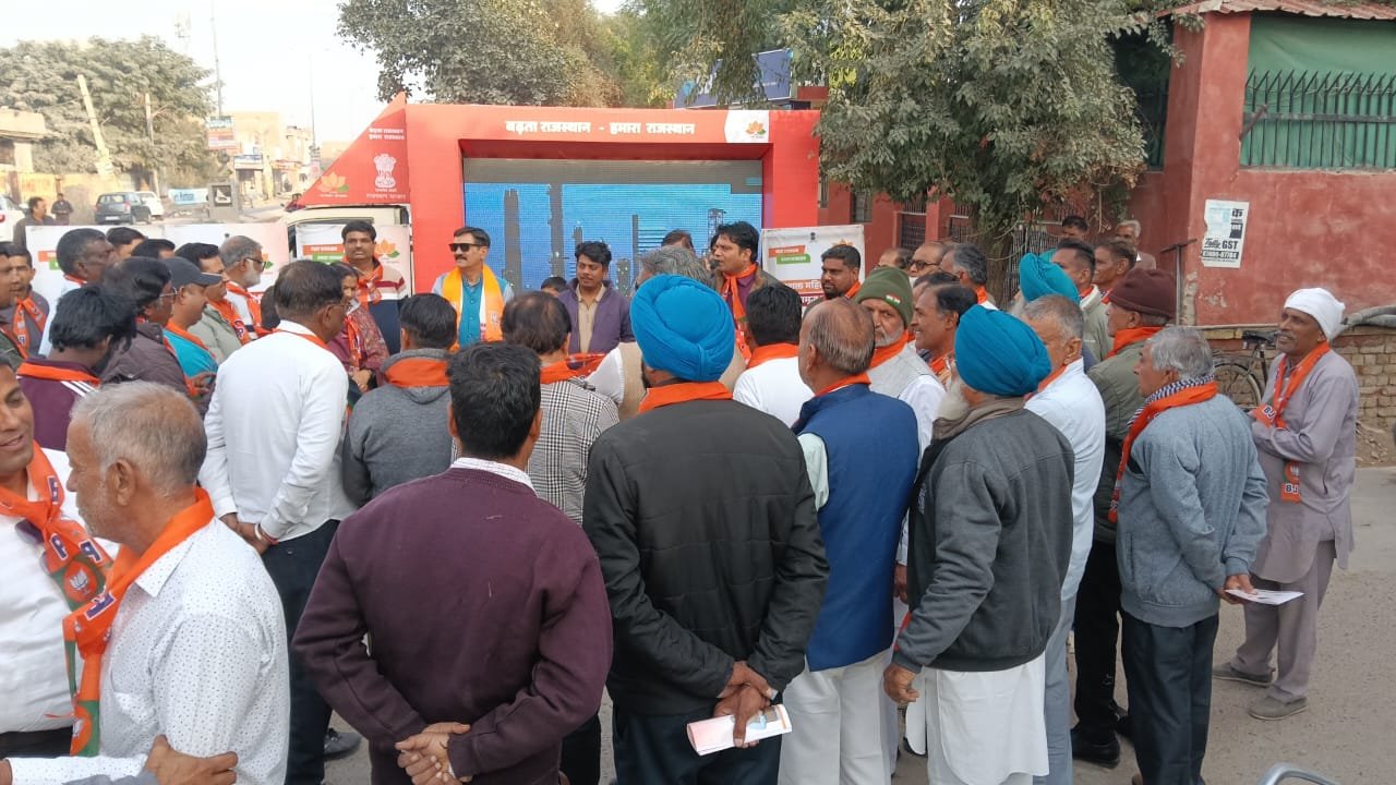 विकास रथों के माध्यम से बताई जा रही है राज्य सरकार की उपलब्धियां