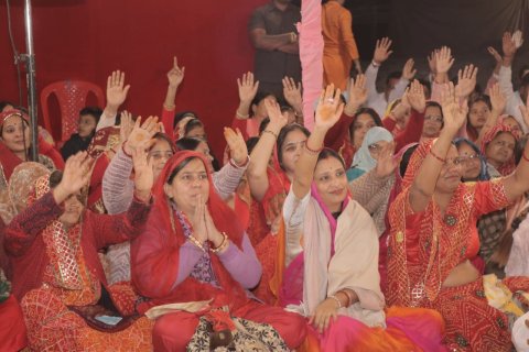 श्री महालक्ष्मी कोटि कुंकुमार्चन यज्ञ पूजा महामहोत्सव की आमंत्रण पत्रिका का भव्य विमोचन 25 दिसंबर, गुरूवार को 