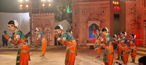 ####Thrill of Folk Culture Enchants Shilpgram Utsav Audience; Karna Dhol Performance Wins Hearts