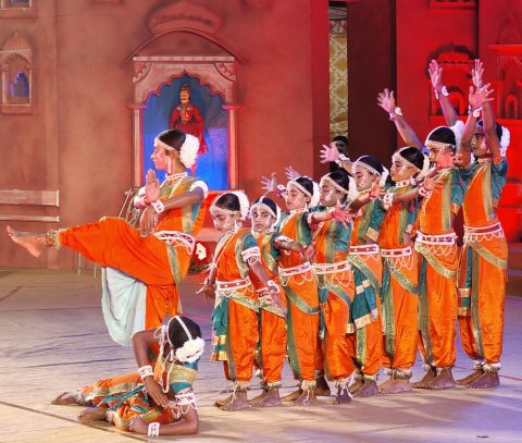 ####Thrill of Folk Culture Enchants Shilpgram Utsav Audience; Karna Dhol Performance Wins Hearts