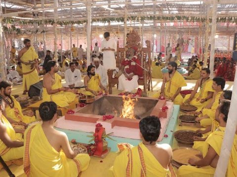 नए साल की धमाल, से दूर सनातन संस्कृति का कमाल