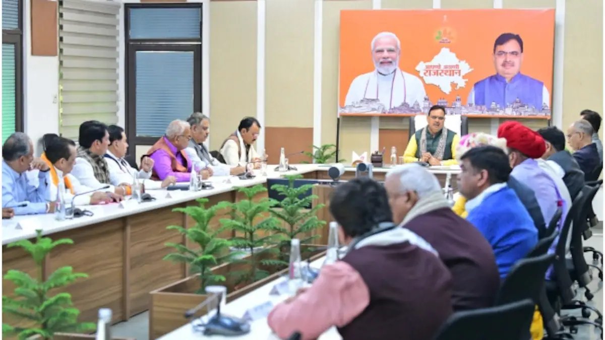 कैबिनेट की बैठक में महत्वपूर्ण निर्णय अपंजीकृत, अनफिट और कबाड़ वाहनों की स्क्रैपिंग के लिए लाई गई राजस्थान वाहन स्क्रैपिंग नीति-2025