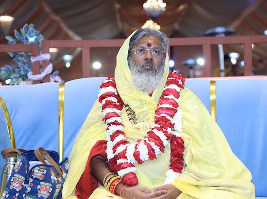 Indra Attained Liberation from the Sin of Brahmahatya Through Penance to Eklingji: Jagadguru Shri Vasant Vijayanand Giri Ji Maharaj