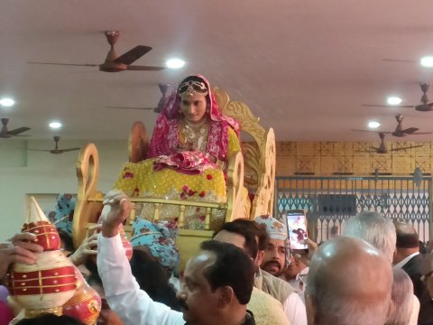 पोरवाल समाज ने किया मुमुक्षु दीक्षार्थी रविशा जैन इति का बहुमान
