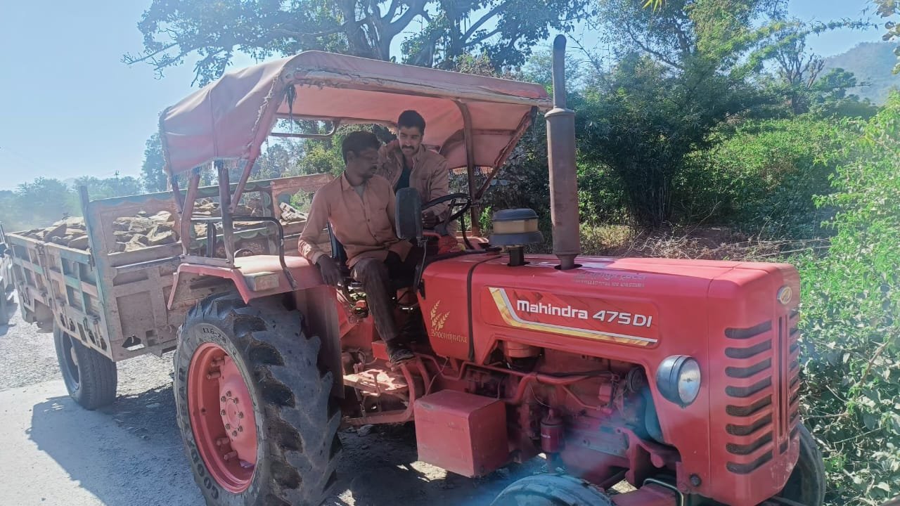 अवैध खनन के विरूद्ध अभियान