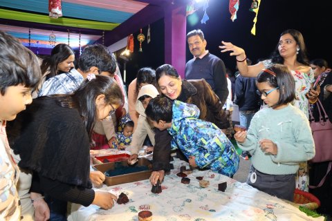 हिन्दुस्तान जिं़क के सखी और समाधान प्रोजेक्ट्स फ्लावर शो में बने पर्यटकांे की पसंद