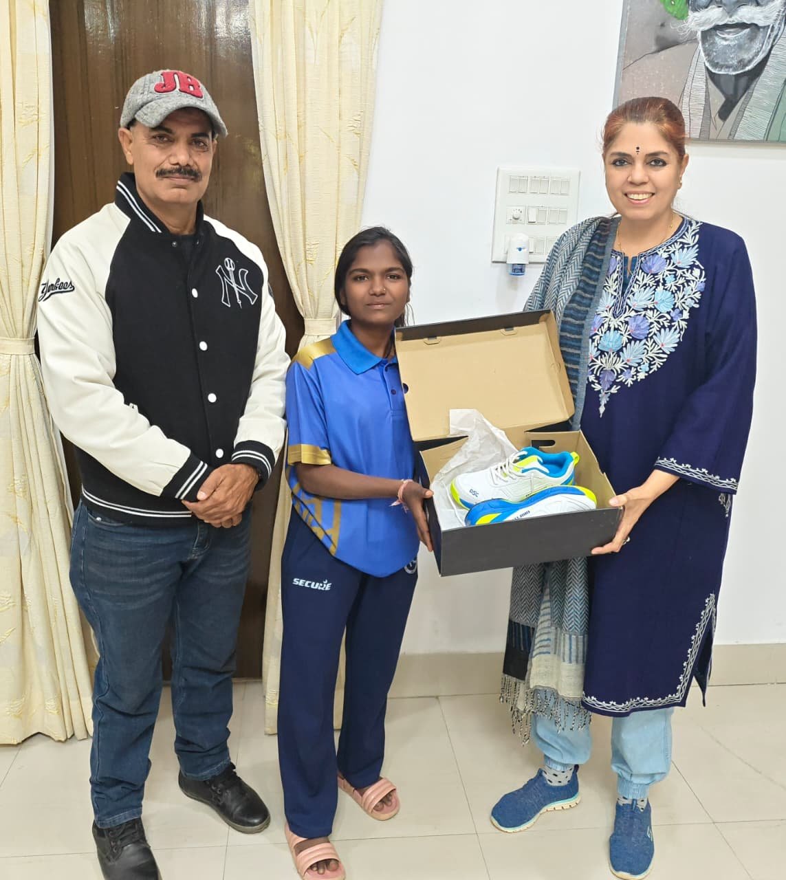 Bhagwati Gameti from Dhar Selected for West Zone Inter-University Cricket Tournament