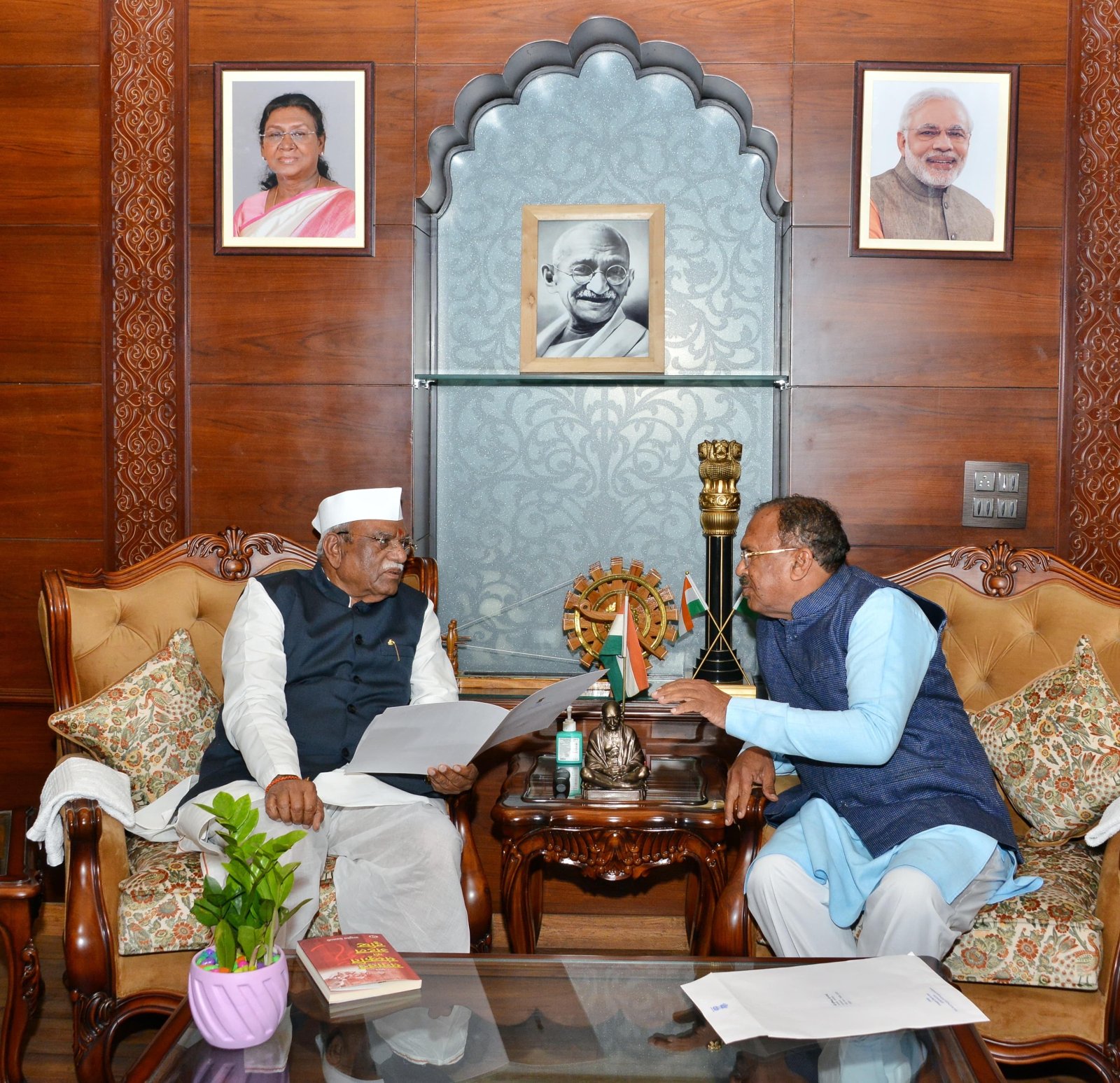 Governor, Speaker Discuss Assembly Session Roadmap