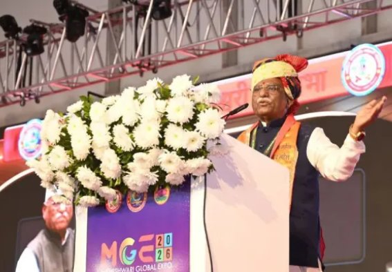 परंपराओं को स्मरण रखते हुए भविष्य के प्रति सजग समाज ही बढ़ता है आगे-राज्यपाल