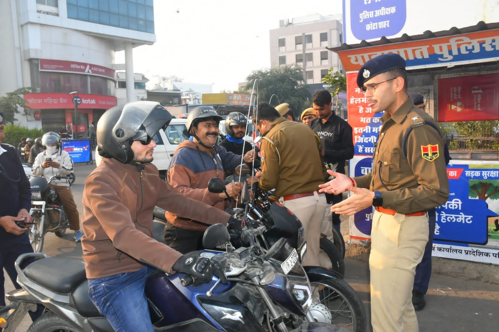 Awareness Campaign Led by Trainee IPS Siddharth Srivastava to Prevent Accidents Caused by Chinese Manja