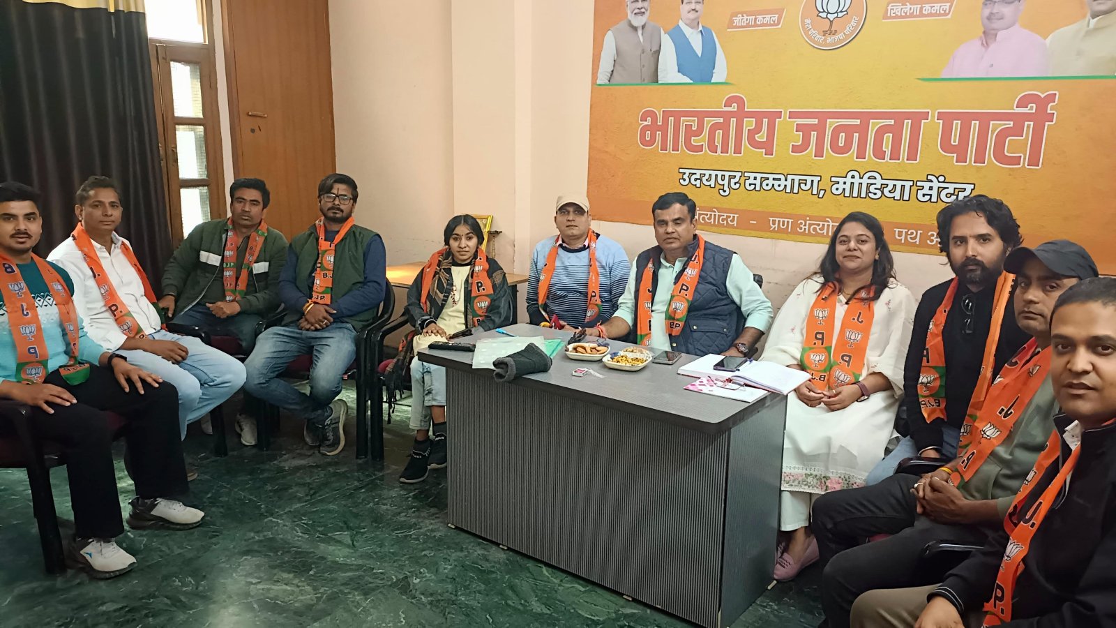 भाजपा कार्यालय में सोशल मीडिया–आईटी संयोजकों की युवा प्रदेश अध्यक्ष के आगमन पर महत्वपूर्ण बैठक आयोजित