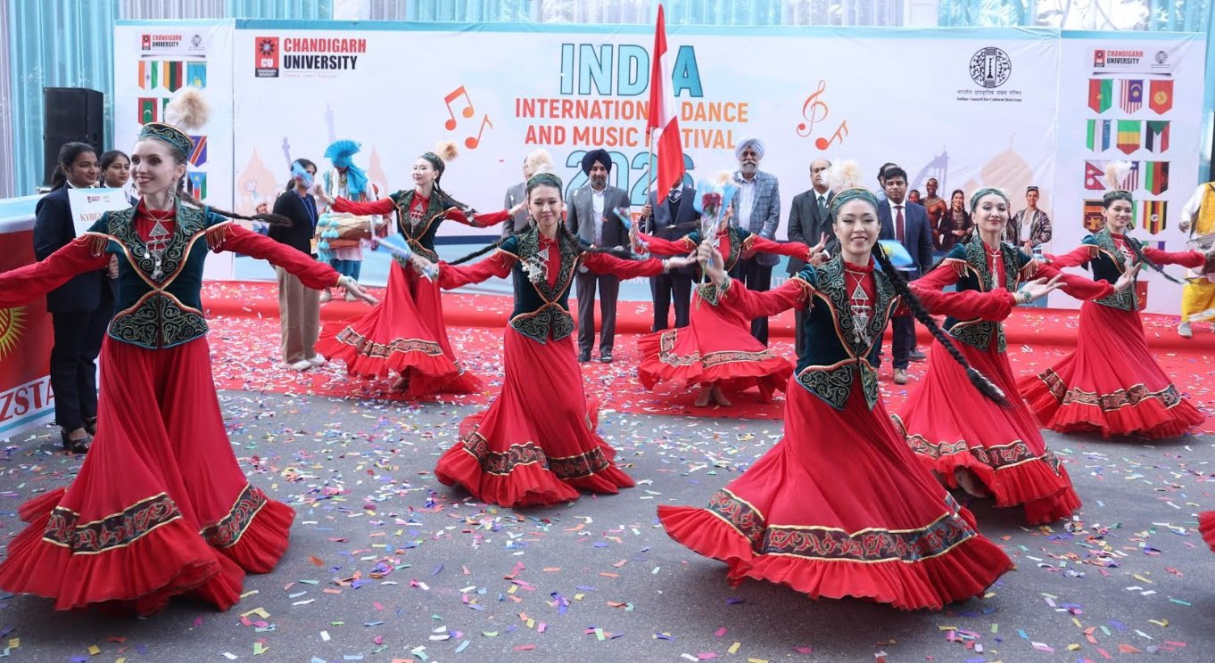 चंडीगढ़ यूनिवर्सिटी में दो दिवसीय 11वें इंडिया इंटरनेशनल डांस एंड म्यूजिक फेस्टिवल-2026 का हुआ शानदार आगाज,