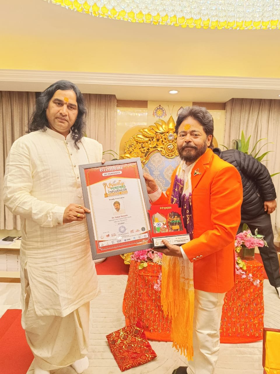 Dr. Waqar Hussain Honoured with ‘Bharatiya Sanatani Influencer Award’
