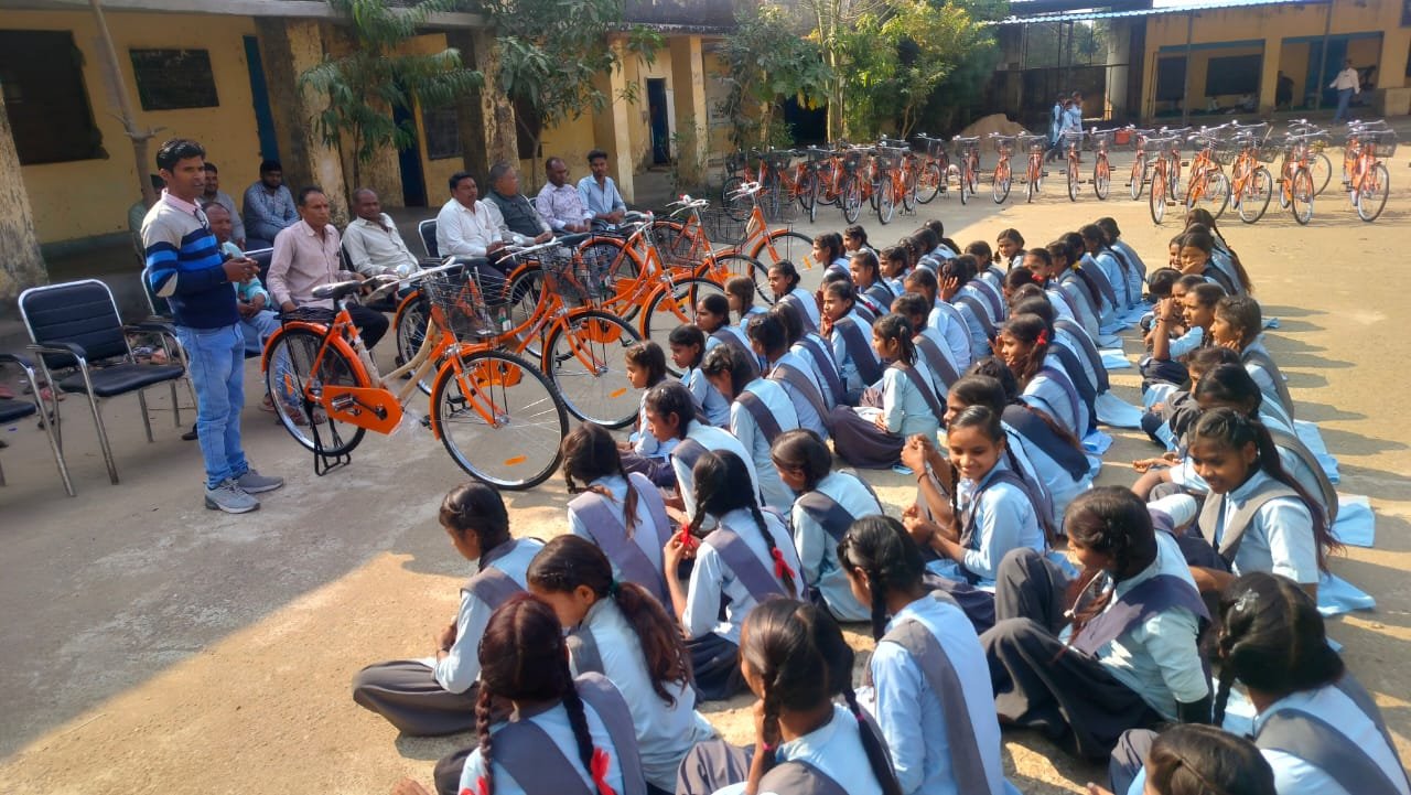 निःशुल्क साईकिल वितरण की तैयारियां जोरो पर