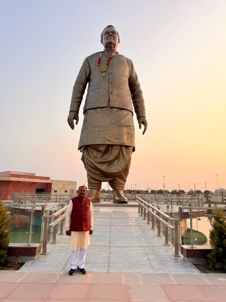 Speaker Vasudev Devnani Visits National Inspiration Site Park in Lucknow